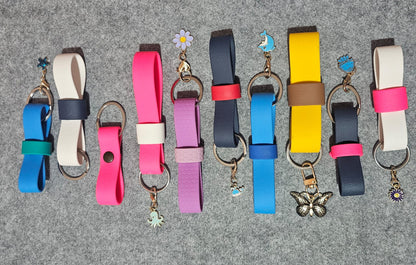 “Portachiavi trasformabile in Papillon per cani – PVC Coated”